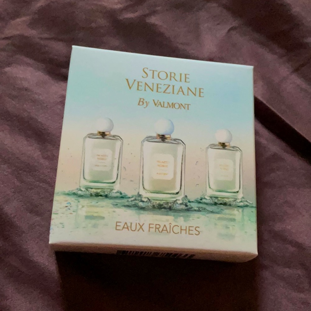 Valmont perfumes sample